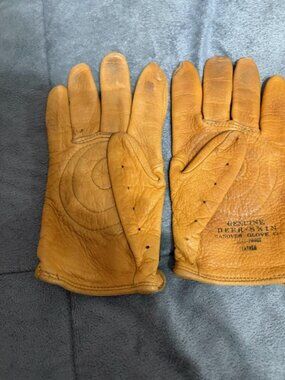 vintage deerskin leather gloves by the Hanover Glove Company,
